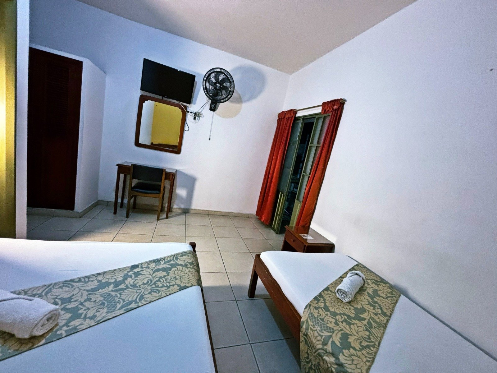 Triple Room — Hotel C Villa Plaza